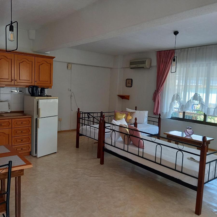 Μαρου Rooms Olympiakí Aktí エクステリア 写真