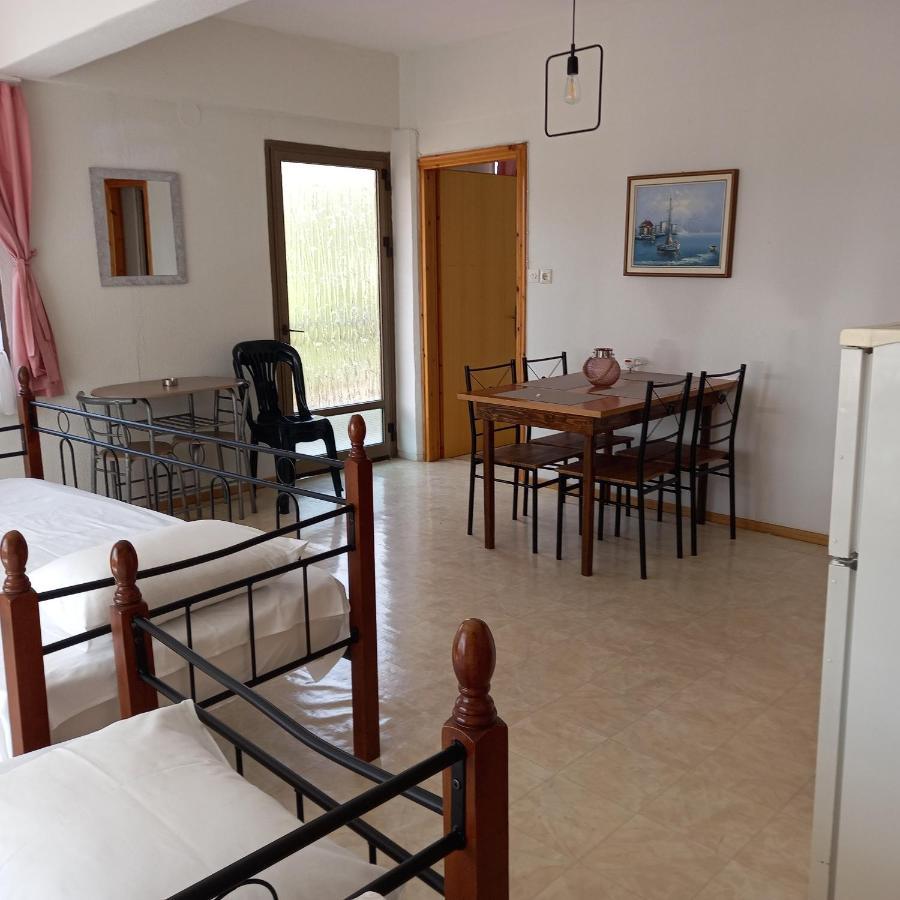 Μαρου Rooms Olympiakí Aktí エクステリア 写真