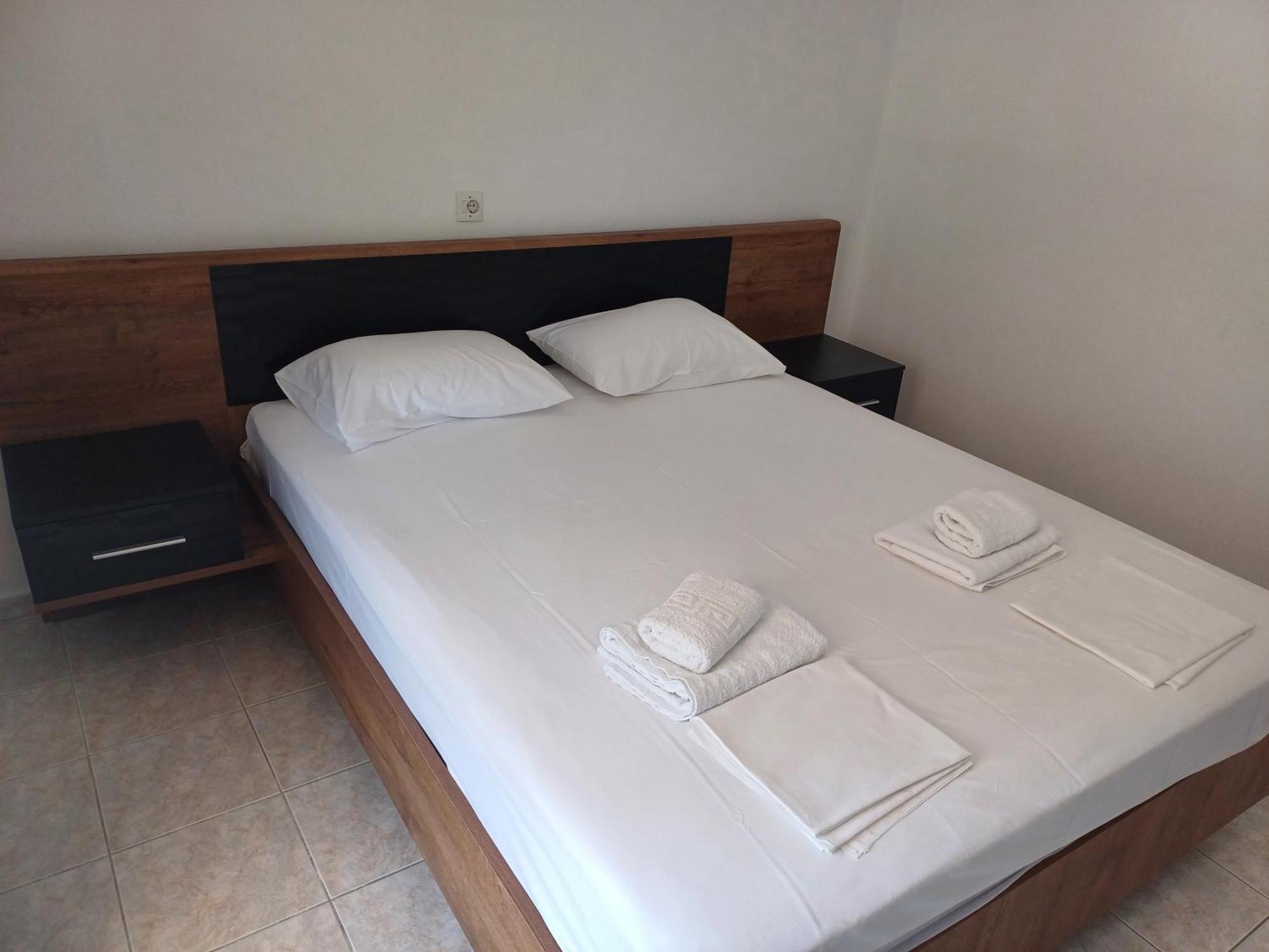 Μαρου Rooms Olympiakí Aktí エクステリア 写真